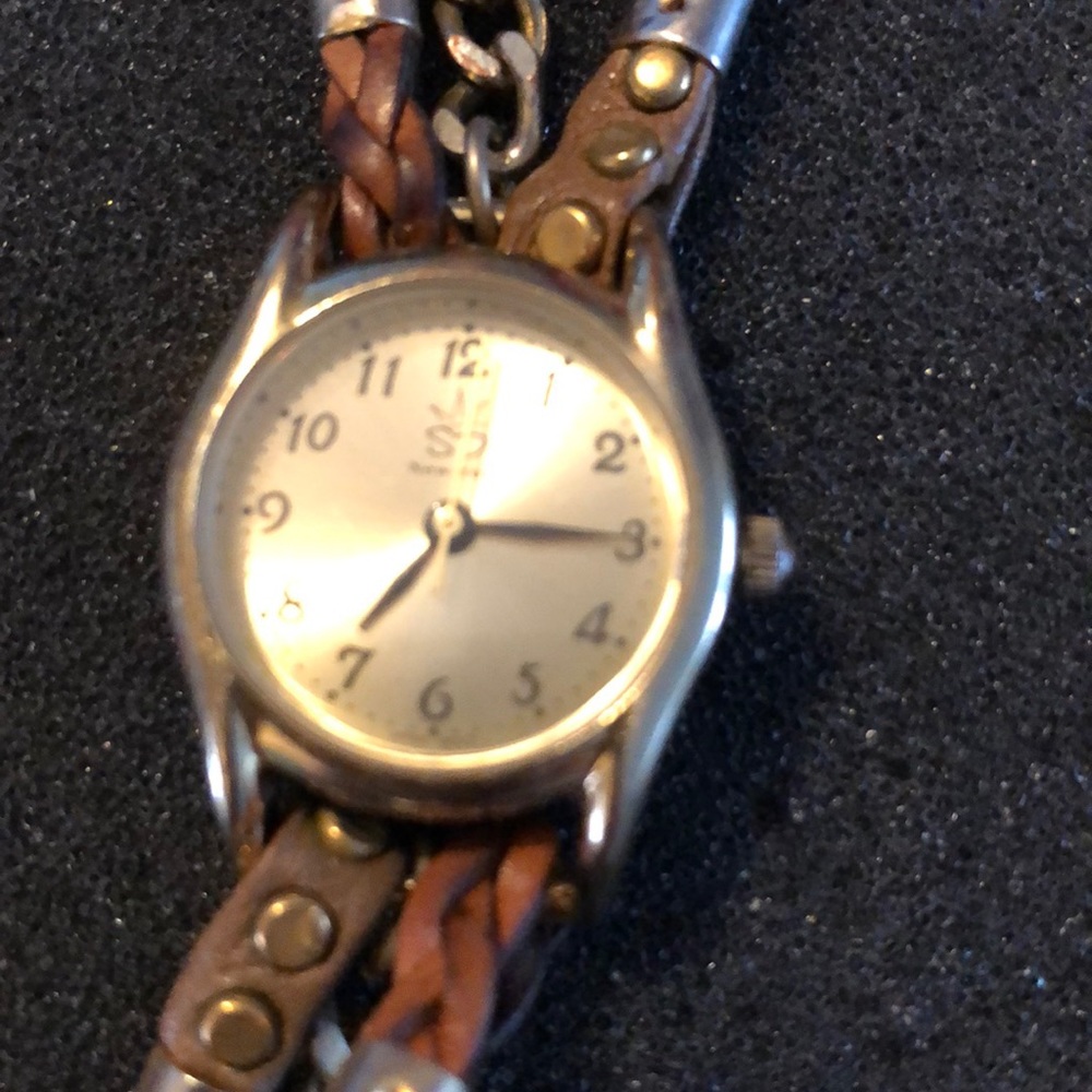Sara Designs Wrap Watch View 2
